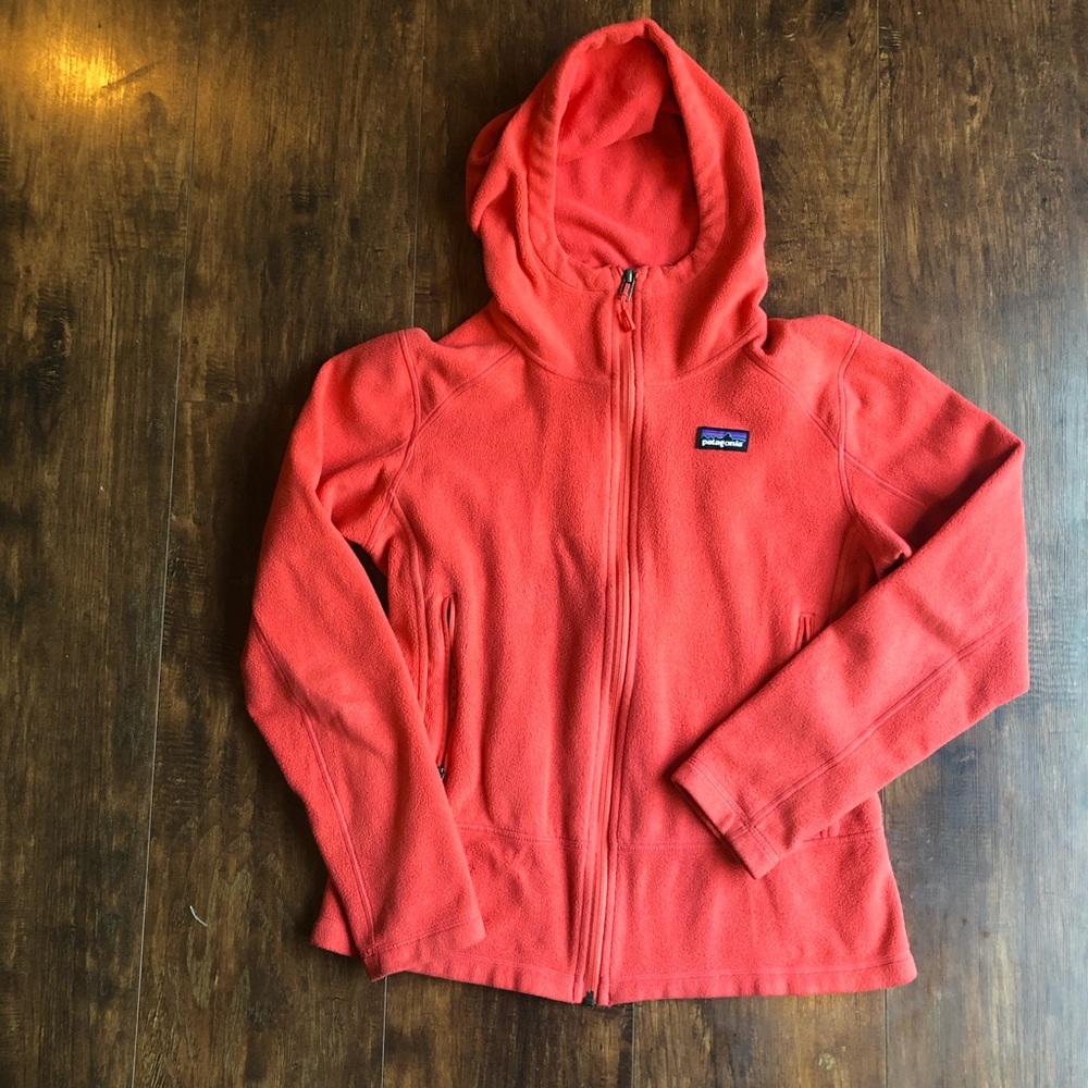 Patagonia fleece hooded zip up. Size small